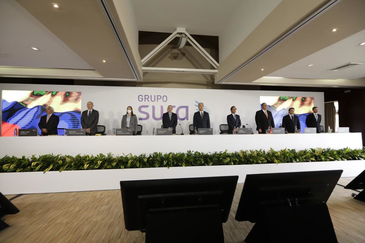 Asamblea de Accionistas de Grupo SURA no levantó conflictos de intereses a cinco miembros de su Junta Directiva para decidir en OPA sobre Nutresa