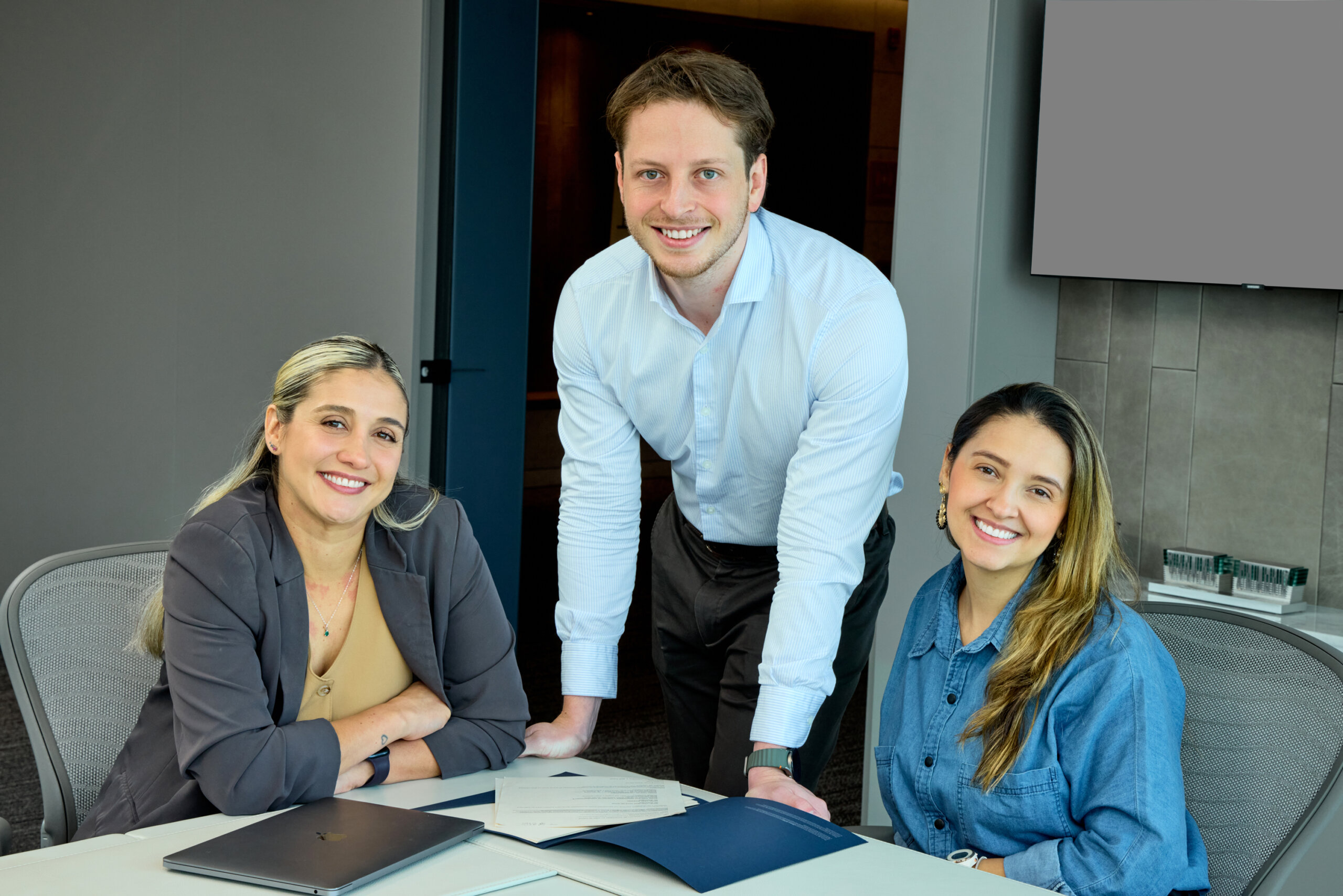 Colaboradores Grupo SURA